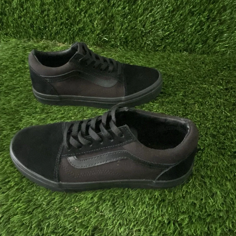 Vans Old Skool Sneaker‎ Shoe Triple Black Suede Canvas Youth Size 3 Sk8